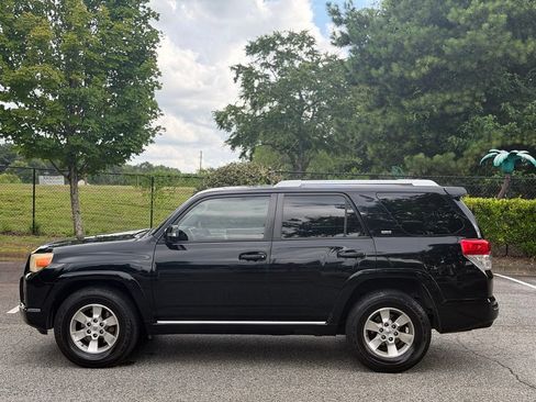 Used 2012 Toyota 4Runner SR5 w/ Convenience Pkg RWD image 2