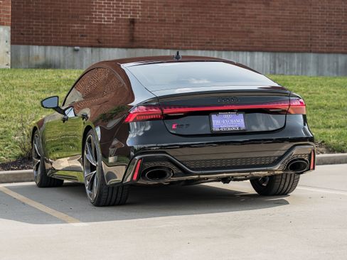 Used 2023 Audi RS 7 Sportback w/ Carbon Optic Package AWD/4WD image 5