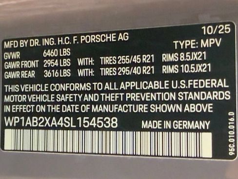 Used 2025 Porsche Macan 4S Electric AWD/4WD image 54