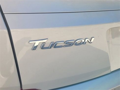 Used 2016 Hyundai Tucson Limited w/ Option Group 03 image 11