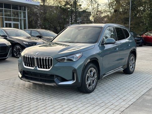 Certified 2025 BMW X1 xDrive28i w/ Technology Package image 2