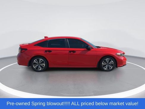 Used 2025 Honda Civic Sport image 9