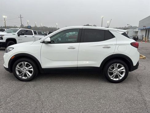 Used 2023 Buick Encore GX Preferred w/ Cold Weather Comfort Package image 4