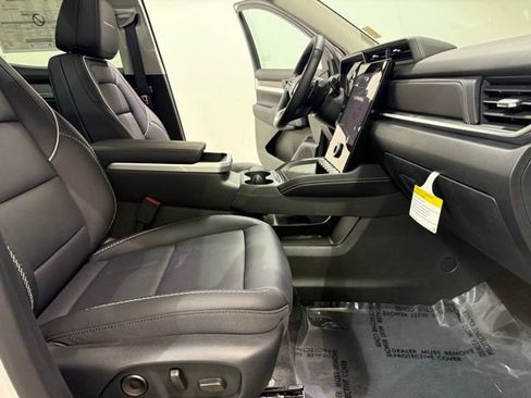 New 2026 GMC Terrain Denali w/ LPO, Black Badging Package AWD/4WD image 30