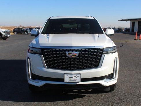 Used 2023 Cadillac Escalade Premium Luxury image 12