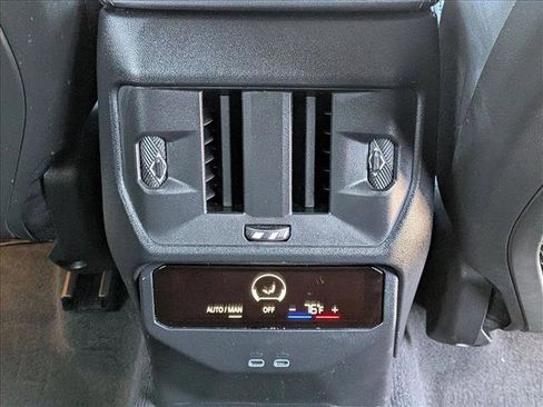Used 2025 BMW X3 xDrive30 w/ Convenience Package AWD/4WD image 18