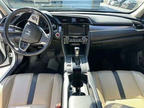 Used 2016 Honda Civic Touring image 10