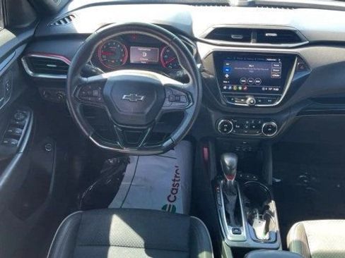 Used 2022 Chevrolet TrailBlazer RS w/ Sun and Liftgate Package FWD image 19