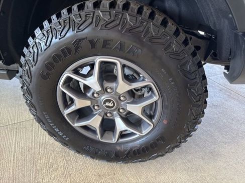 New 2025 Ford Bronco Badlands image 38
