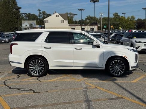 Used 2023 Hyundai Palisade Calligraphy image 7