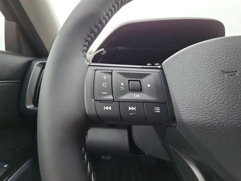 New 2026 Nissan Pathfinder SL FWD image 11