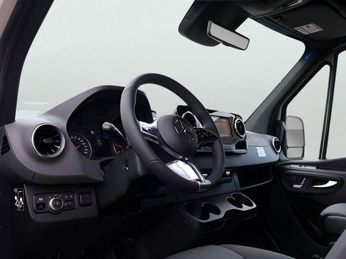 New 2026 Mercedes-Benz Sprinter 2500 image 27