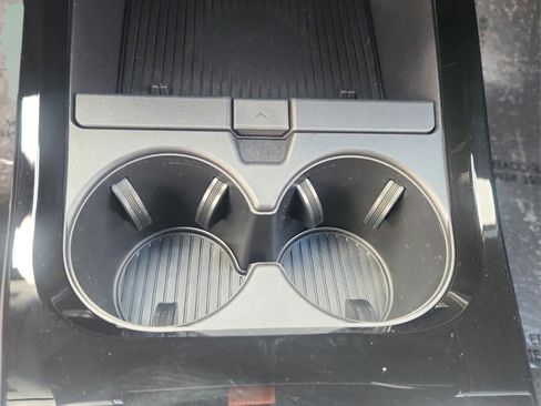 Certified 2024 Toyota Prius XLE image 16