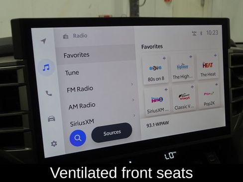 Used 2025 Toyota Tundra Limited image 31