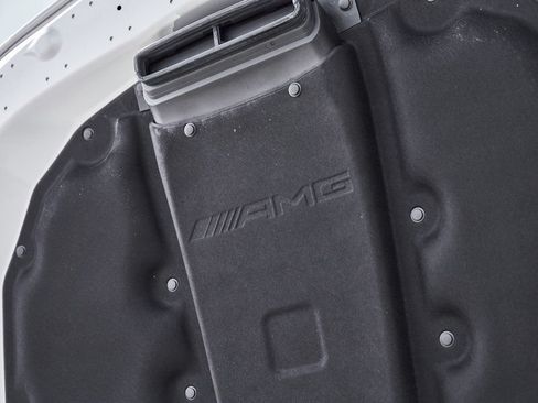 Used 2020 Mercedes-Benz AMG GT R image 32