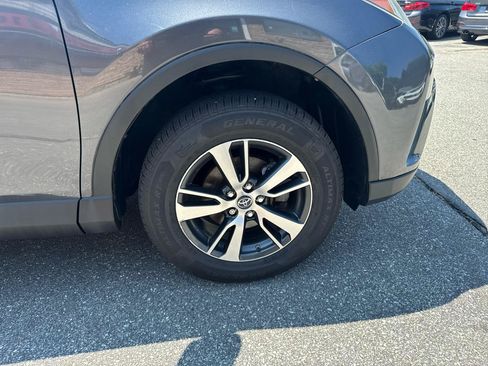 Used 2018 Toyota RAV4 XLE w/ Plus Extra Value Package AWD/4WD image 20