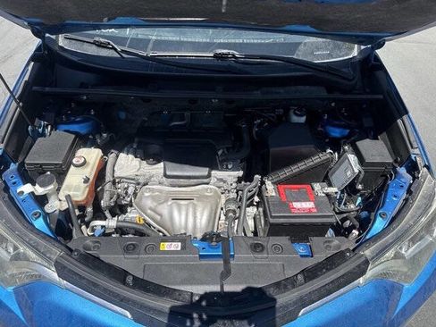 Used 2018 Toyota RAV4 LE w/ All Weather Liner Package FWD image 21