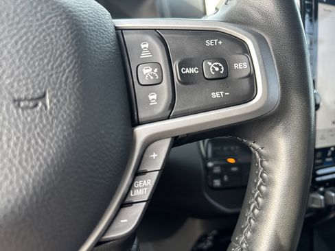 Used 2024 RAM 2500 Big Horn w/ Night Edition image 19