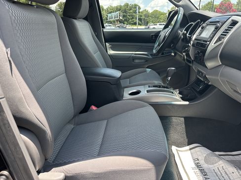 Used 2013 Toyota Tacoma 4x4 Double Cab w/ SR5 Pkg image 14