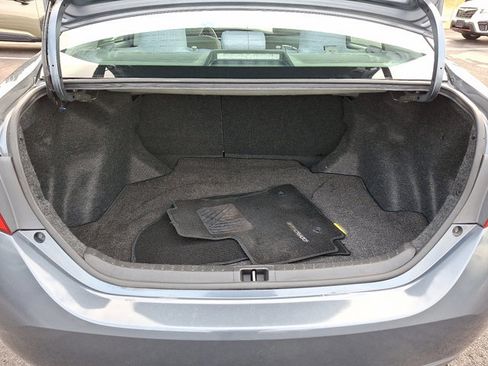 Used 2015 Toyota Corolla LE image 27