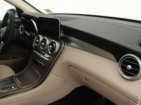 Certified 2022 Mercedes-Benz GLC 300 image 24