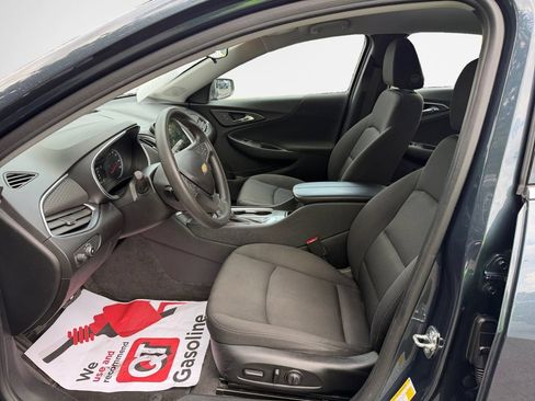 Used 2020 Chevrolet Malibu LT FWD image 12
