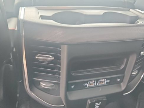 Used 2025 RAM 1500 Laramie w/ Sport Appearance Package AWD/4WD image 4