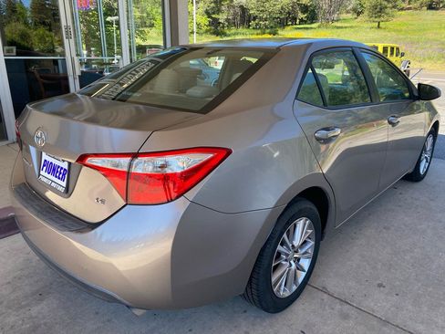 Used 2015 Toyota Corolla LE w/ Protection Package FWD image 5