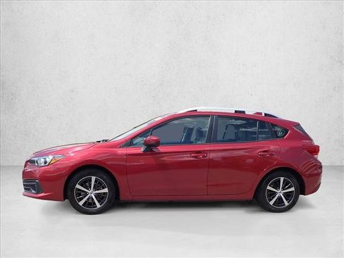 Certified 2022 Subaru Impreza 2.0i Premium AWD/4WD image 2