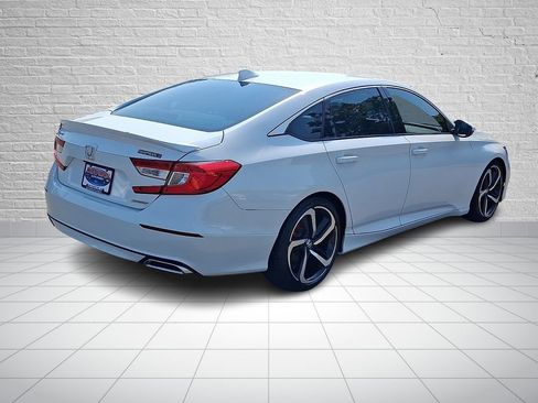 Used 2020 Honda Accord Sport image 4