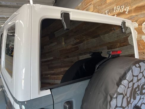 New 2026 Jeep Wrangler Sahara w/ Whitecap Package image 23