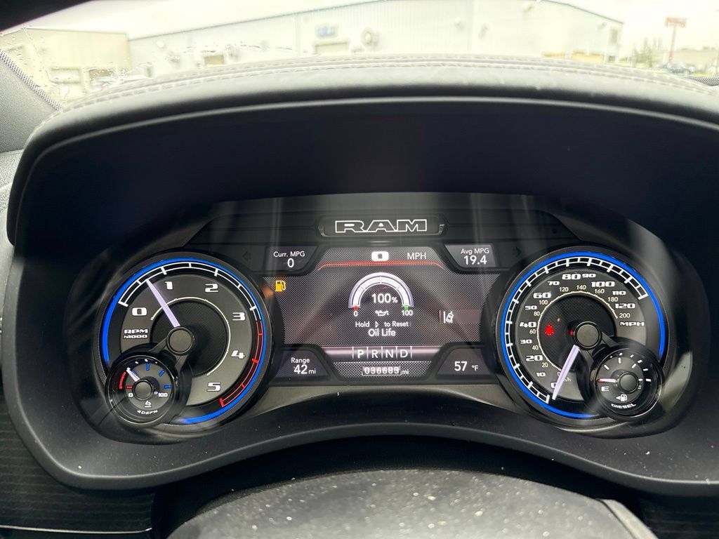 Used 2022 RAM 2500 Limited AWD/4WD image 17