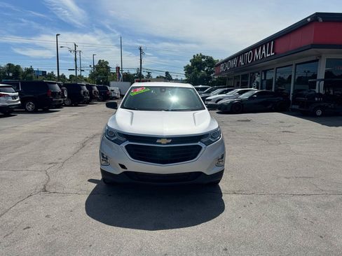 Used 2020 Chevrolet Equinox LS w/ LS Convenience Package AWD/4WD image 8