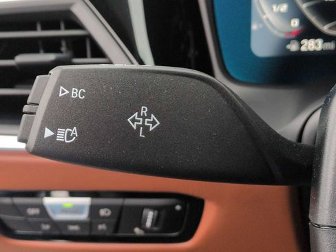 Used 2023 BMW M4 Coupe w/ M Driver's Package image 30