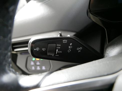 Used 2024 Volkswagen ID.4 Pro S image 32