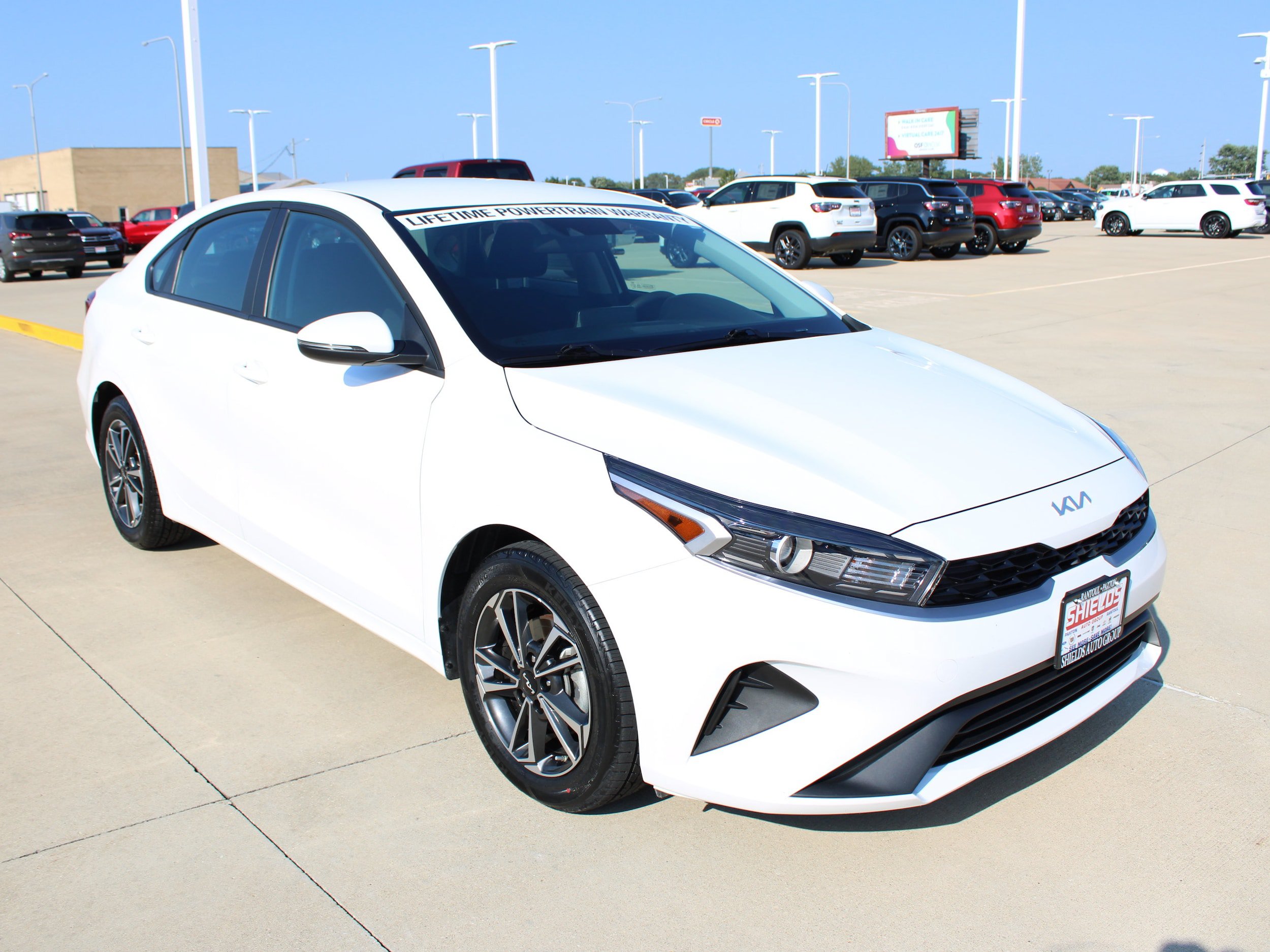 Used 2024 Kia Forte LXS w/ LXS Technology Package FWD image 8