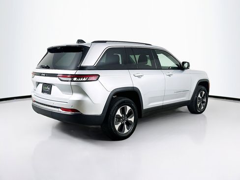 Used 2022 Jeep Grand Cherokee Limited 4xe w/ Luxury Tech Group II AWD/4WD image 9