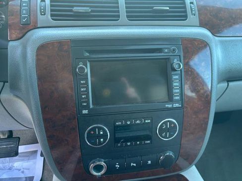 Used 2010 Chevrolet Tahoe LTZ image 20