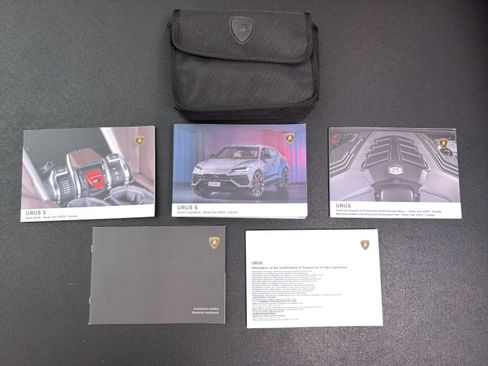 Used 2023 Lamborghini Urus S AWD/4WD image 26