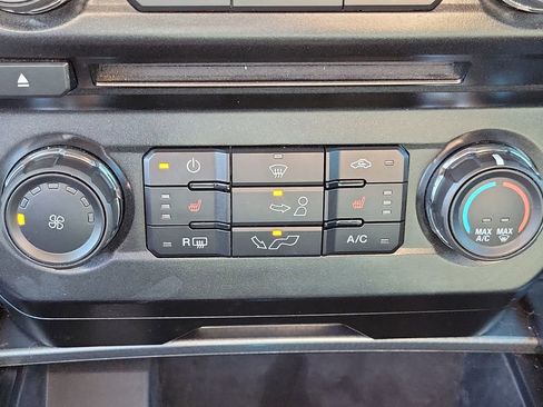 Used 2017 Ford F150 XLT w/ Equipment Group 302A Luxury image 30