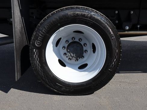 New 2025 Ford F550 XL image 11