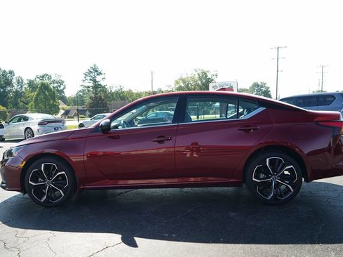 Used 2023 Nissan Altima 2.5 SR AWD/4WD image 23