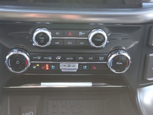 New 2025 Ford F150 Lariat w/ Equipment Group 501A Mid image 40