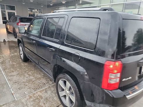 Used 2016 Jeep Patriot High Altitude AWD/4WD image 6