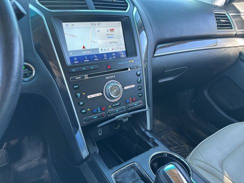 Used 2016 Ford Explorer Platinum image 51
