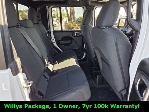 Certified 2024 Jeep Gladiator Sport image 18