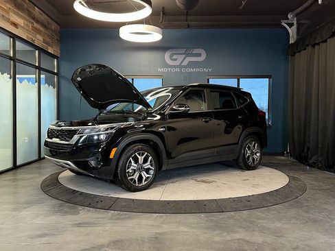 Used 2023 Kia Seltos EX AWD/4WD image 24