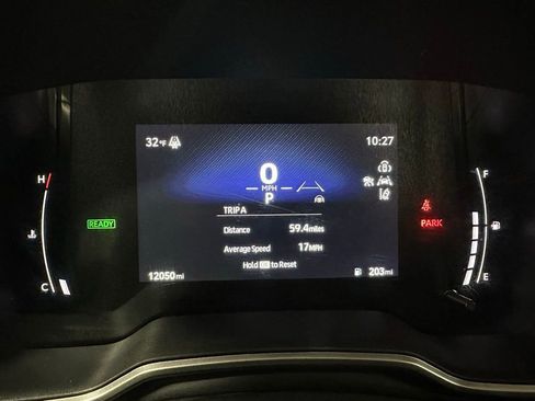 Used 2025 Toyota Corolla Cross XSE image 23