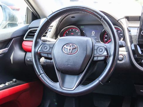 Used 2022 Toyota Camry XSE FWD image 16