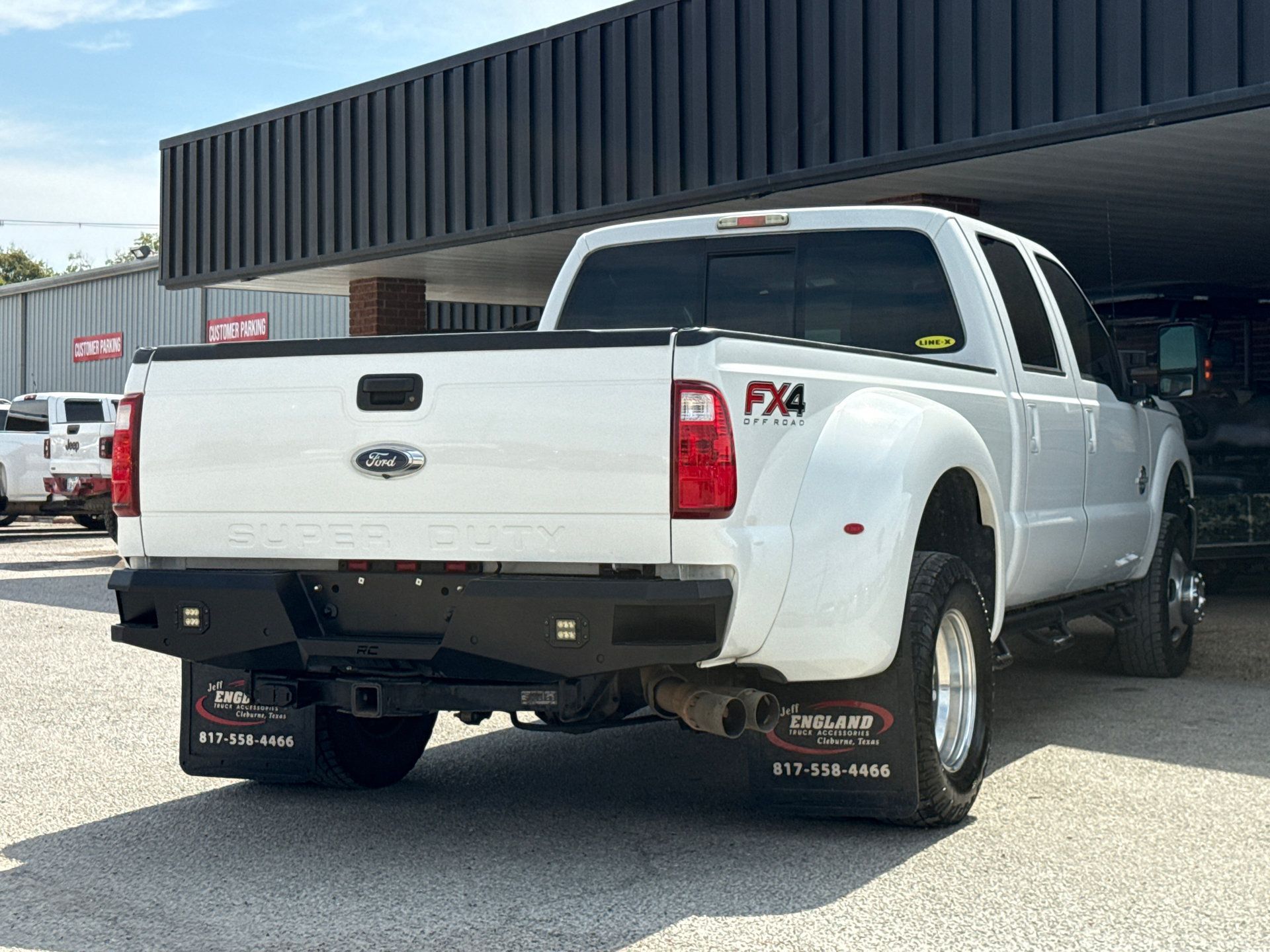 Used 2014 Ford F350 Lariat w/ Lariat Interior Package AWD/4WD image 9